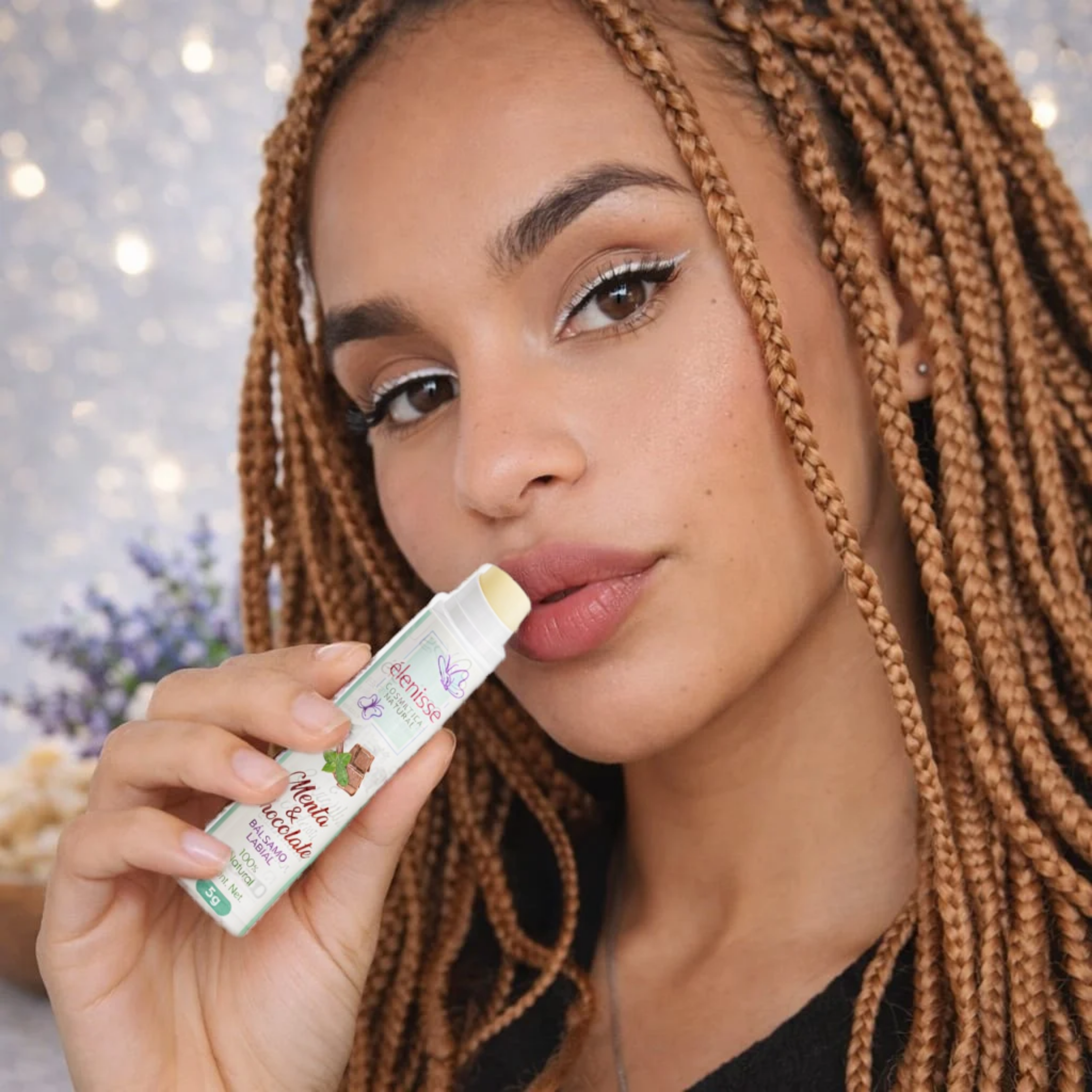 Bálsamo Labial Hidratante Comestible elenisse cosmetics modelo @elenise_isabel Bálsamo Labial Hidratante Comestible elenisse cosmetics modelo @elenise_isabel
